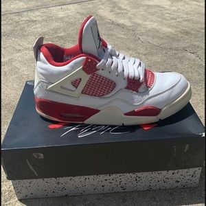 Jordan 4
